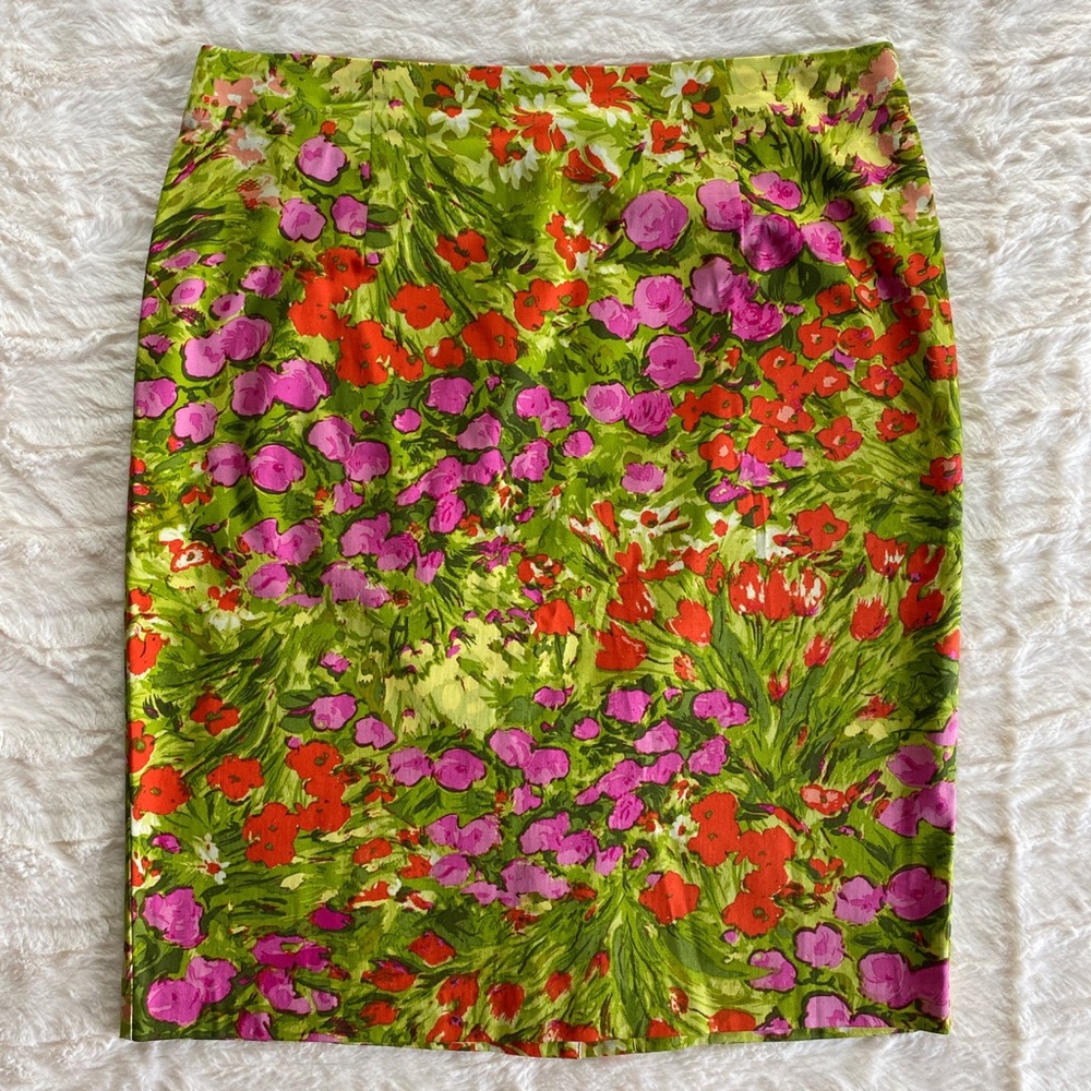 gorgeous 90s floral skirt